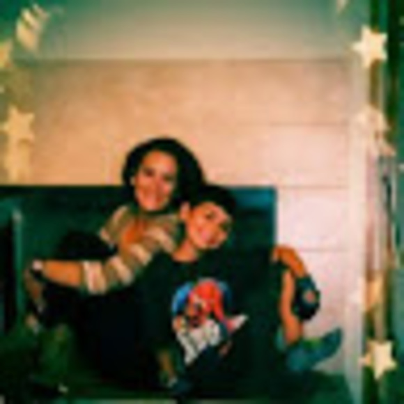 Meet your Posher, Michelle - Picture 1 of 1